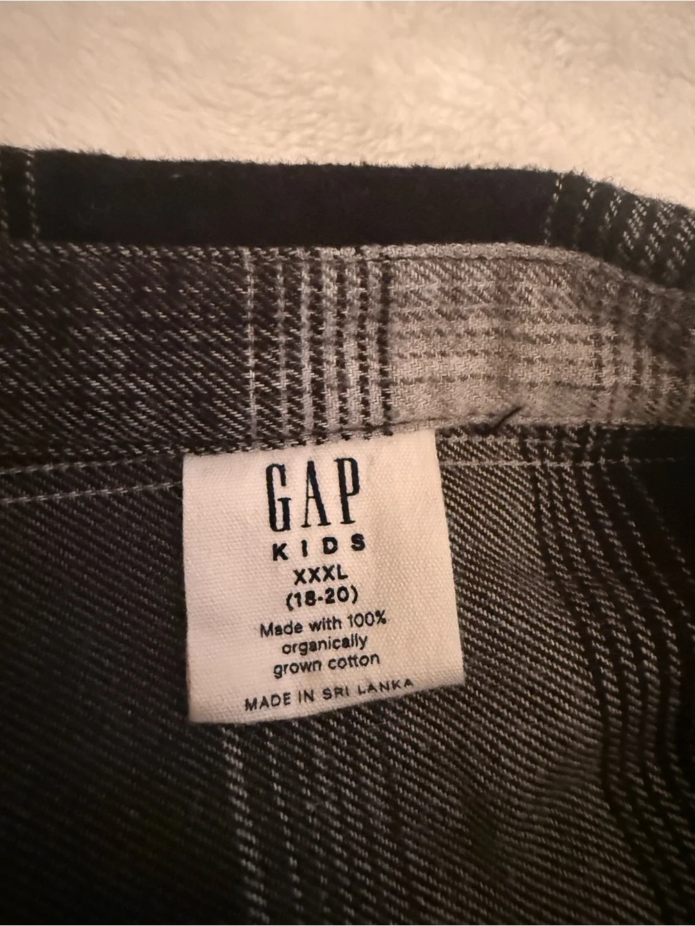 GAP - Black & Gray Plaid Flannel Shirt Kids Sz (XXL)